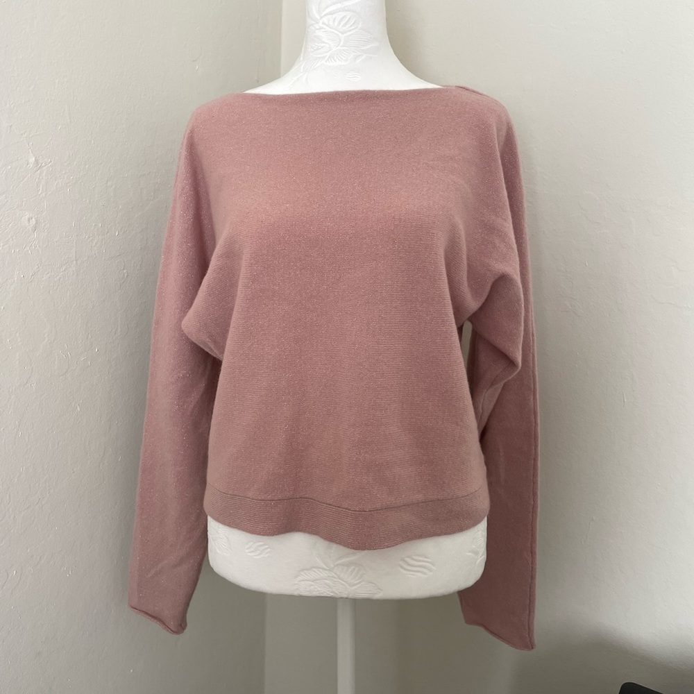 Light pink jumper with metallic details